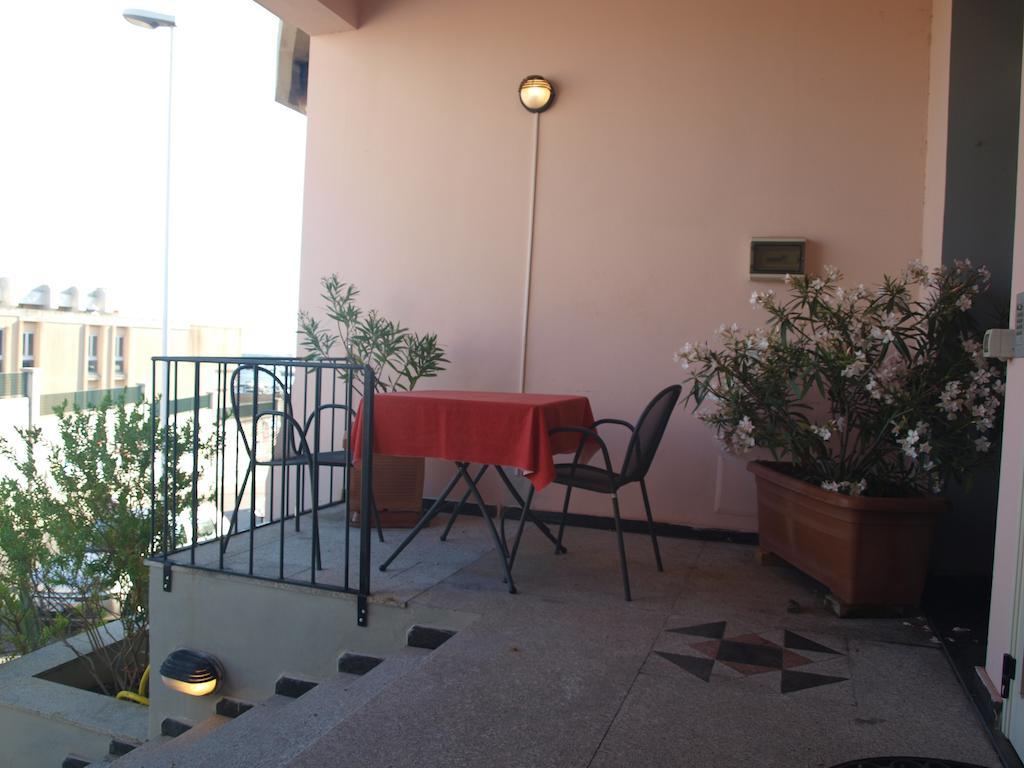 Hotel La Conchiglia La Maddalena  Luaran gambar