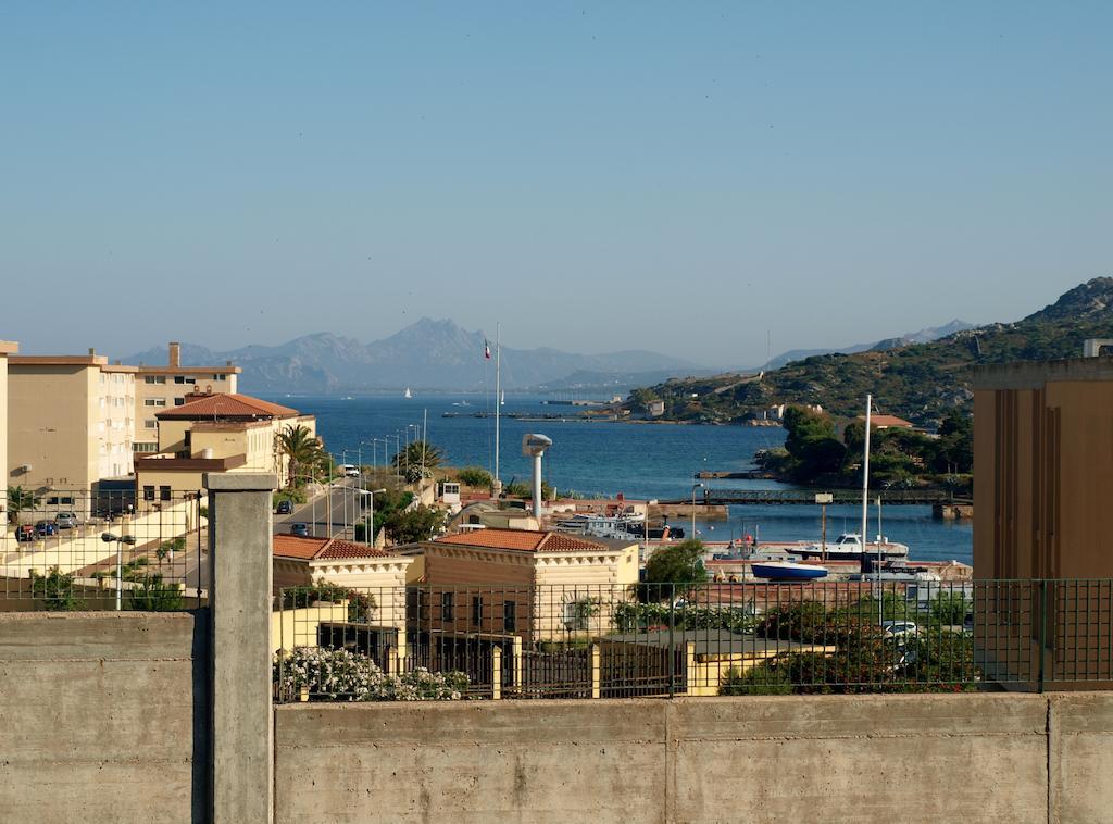 Hotel La Conchiglia La Maddalena  Luaran gambar