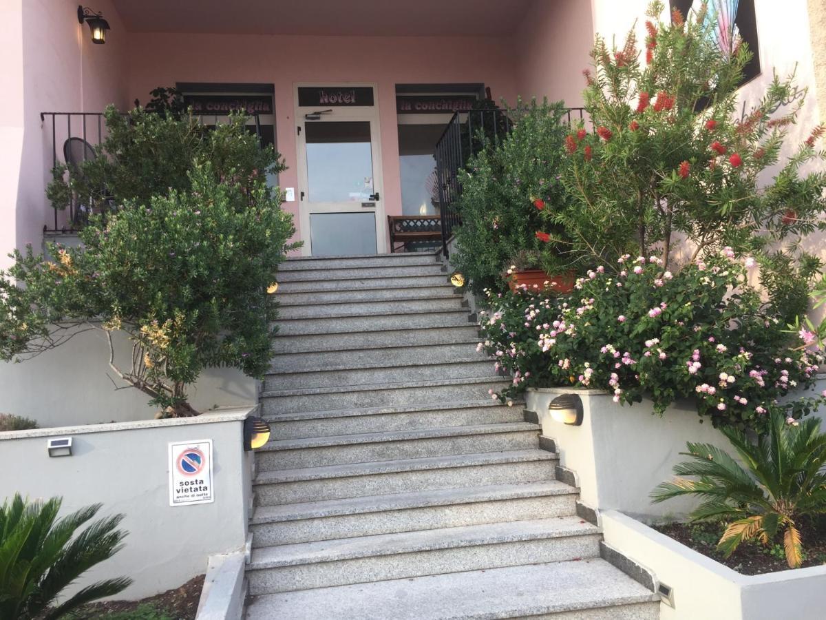 Hotel La Conchiglia La Maddalena  Luaran gambar